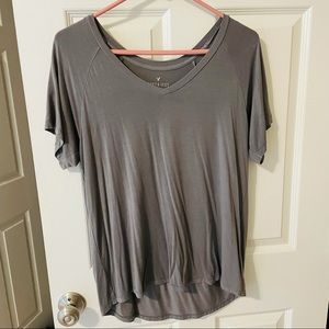American Eagle Soft & Sexy V neck tee